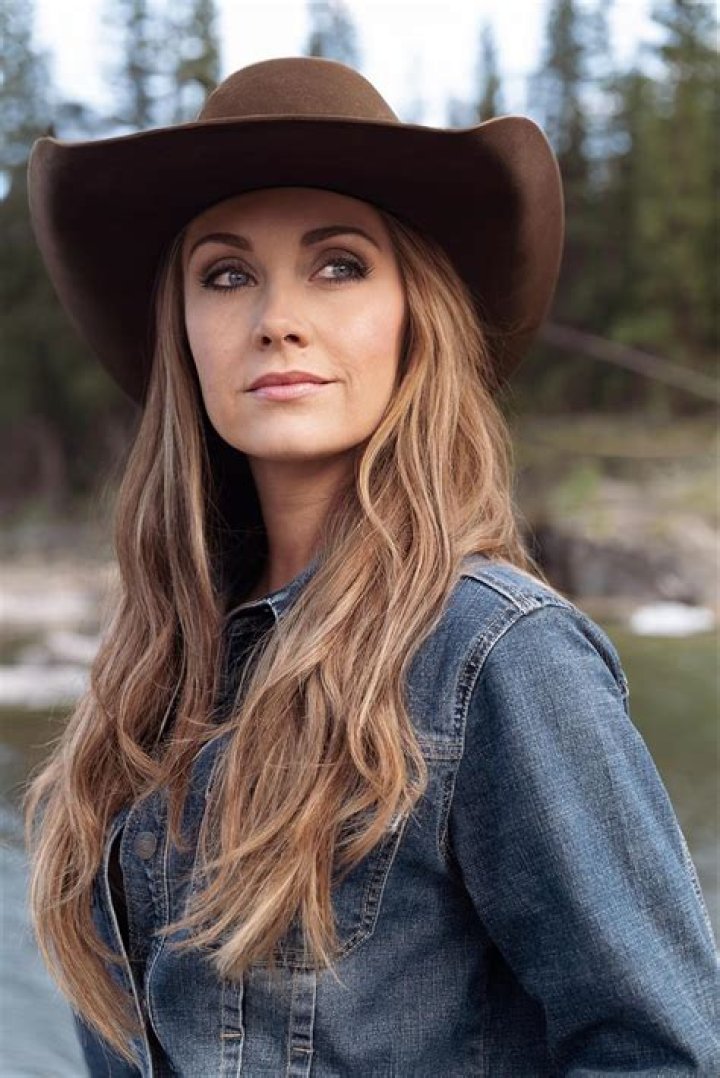 Amber Marshall Net Worth 2024: Financial Insights and Career Highlights