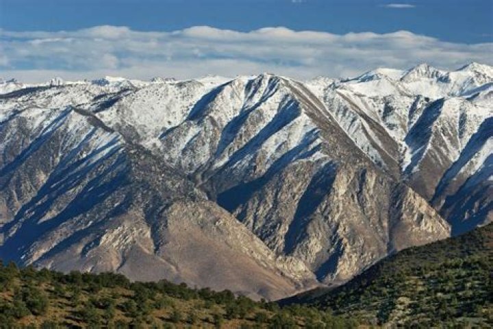 Charming Alturas, California: Explore the High Sierra!