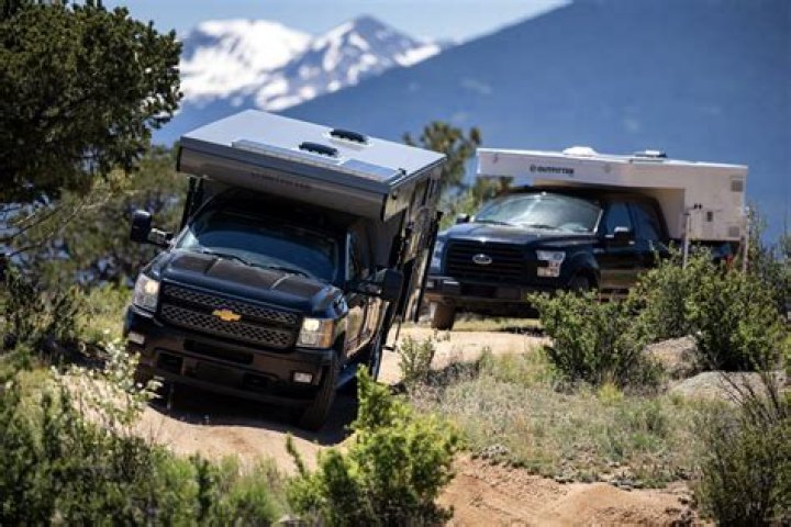 Top Pontoon Campers for a Luxurious Getaway!